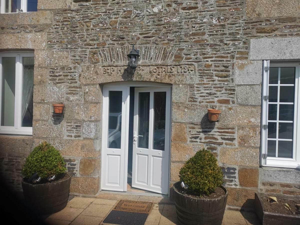 La Loctais Villa Les Portes du Coglais Exterior photo